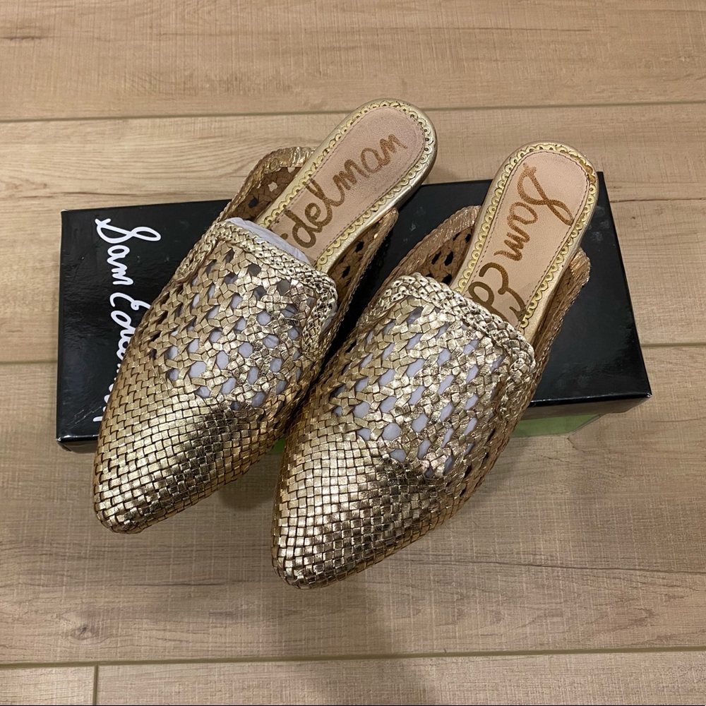 Authentic Gold Sam Edelman Flats in Size 7